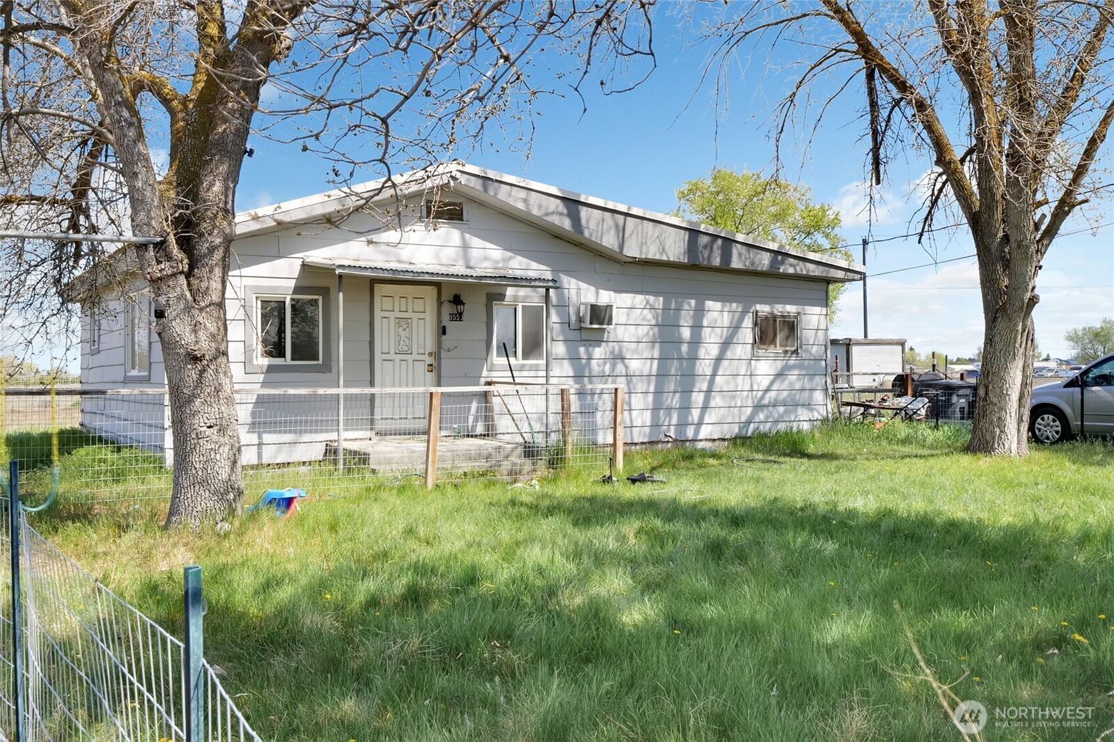 Property Photo:  9550  Maple Drive NE  WA 98837 