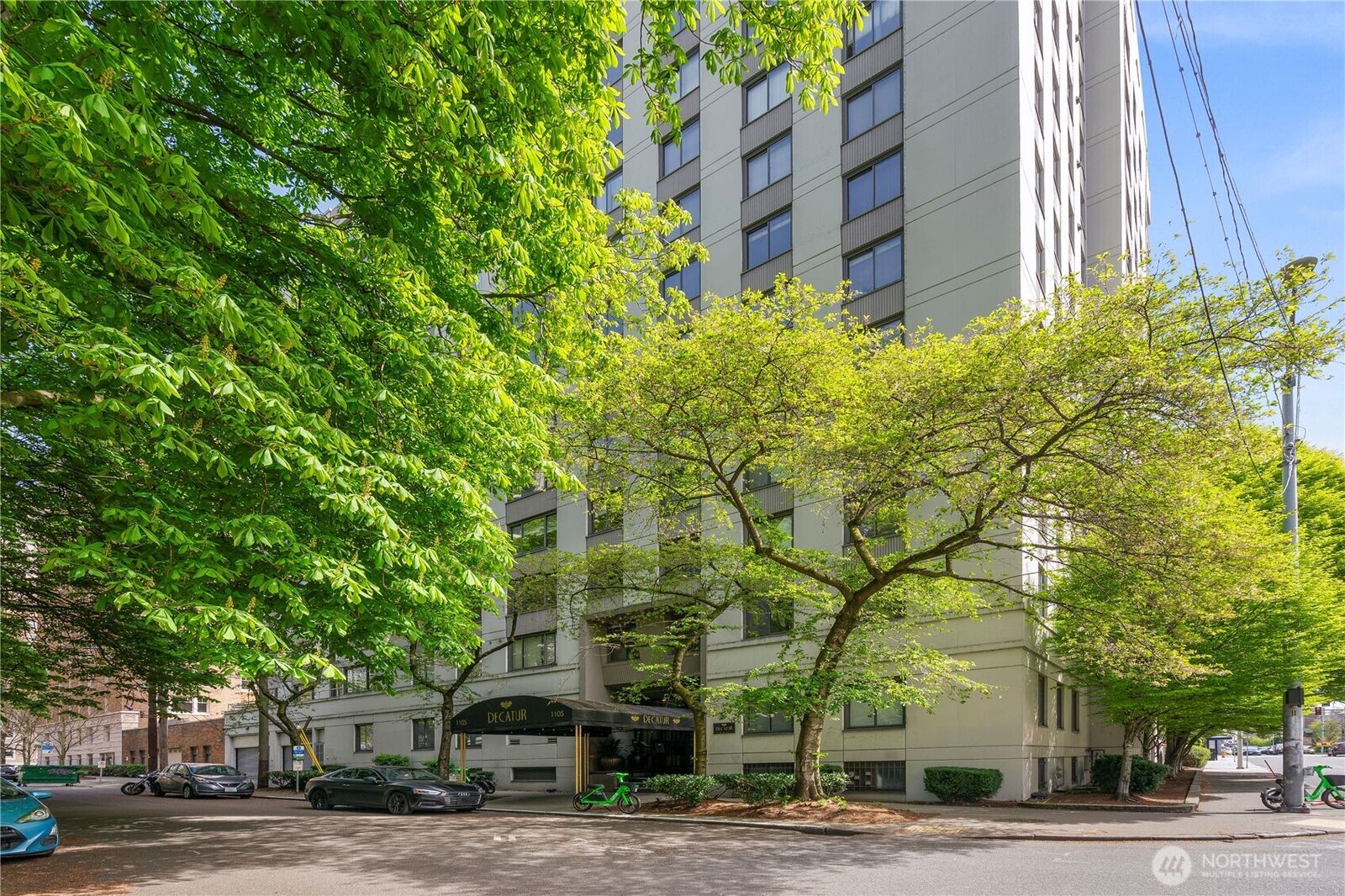 Property Photo:  1105  Spring Street 712  WA 98104 