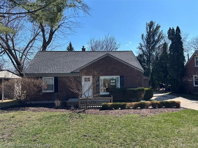 Property Photo:  1921 Beverly Street  MI 48320 