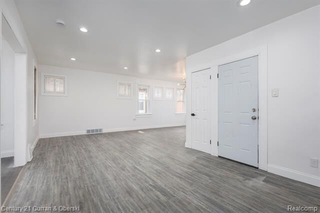 Property Photo:  12468-70 Mendota Street  MI 48204 