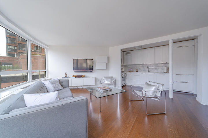 Property Photo:  200 E 94th Street 614  NY 10128 