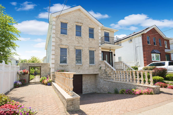 Property Photo: 1114 Arden Avenue NY 10312