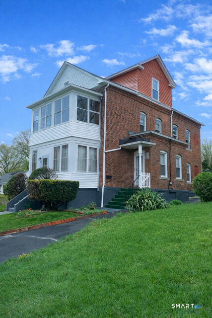 Property Photo:  33 Hillhurst Avenue  CT 06053 