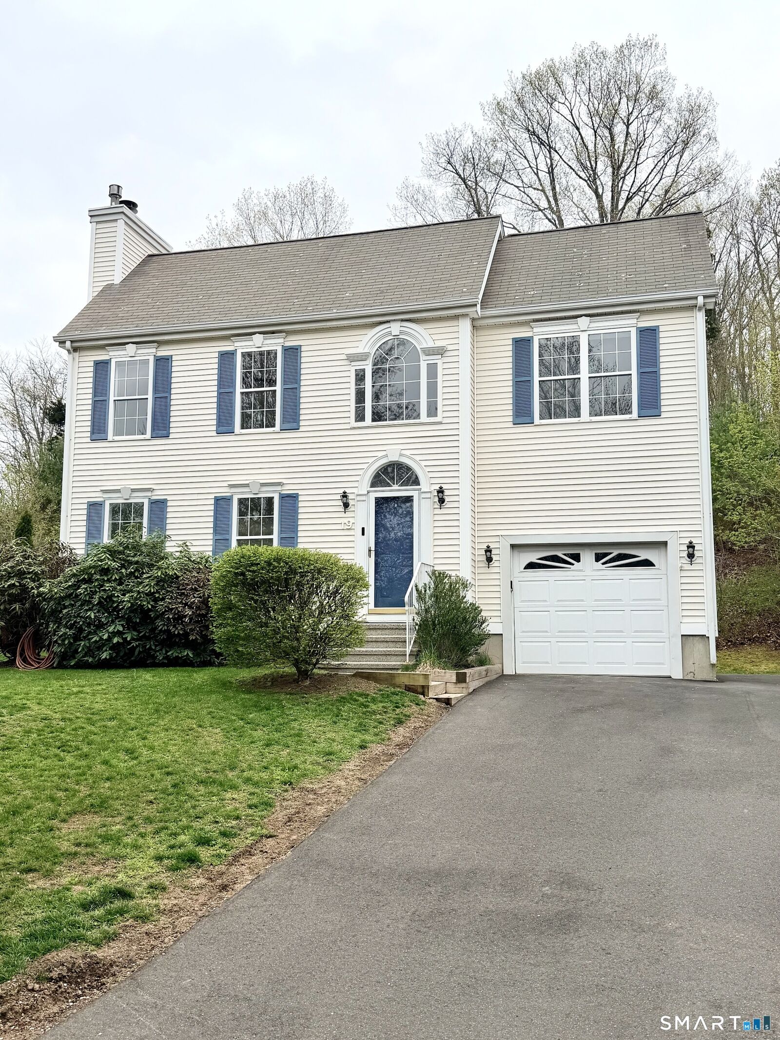 Property Photo:  19 Lakeview Drive 19  CT 06405 