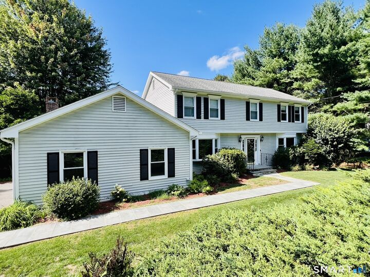 Property Photo:  679 Aspen Lane  CT 06477 