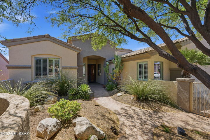 Property Photo:  2349 W Calle Guatamote  AZ 85622 