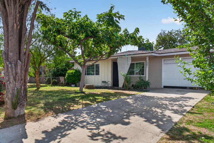 Property Photo:  1201 13th Street  CA 93280 