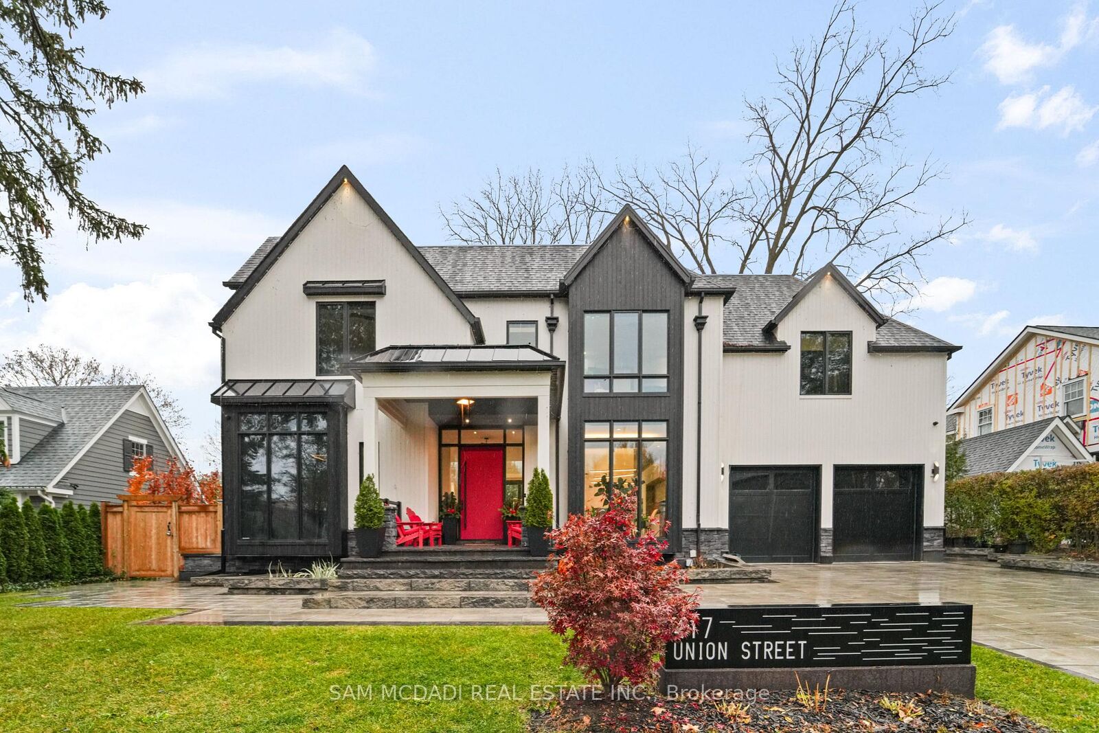 Property Photo:  417 Union Street  ON L6J 1E7 