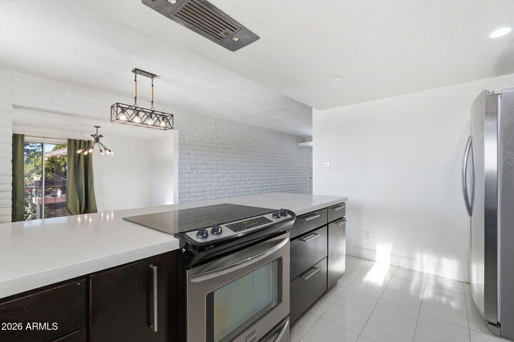 Property Photo:  1901 E Missouri Avenue 204  AZ 85016 