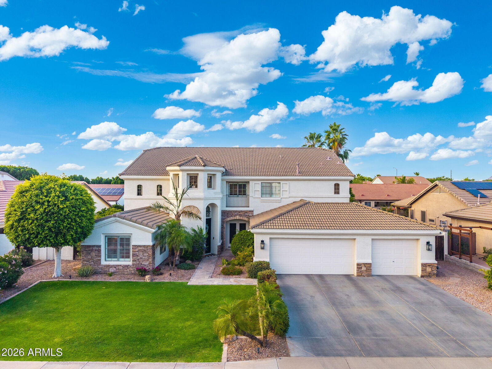 Property Photo:  3120 E Huber Street  AZ 85213 