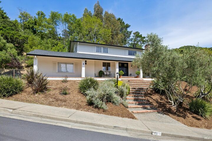 Property Photo:  6 Lindenwood Court  CA 94901 