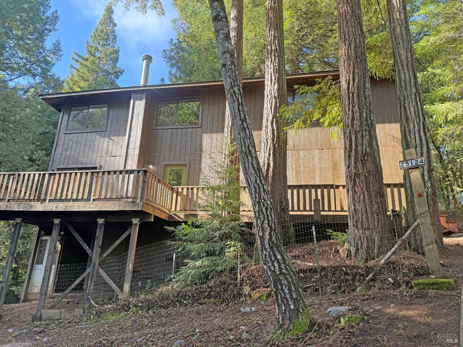 Property Photo:  25124 Blue Jay Place  CA 95490 