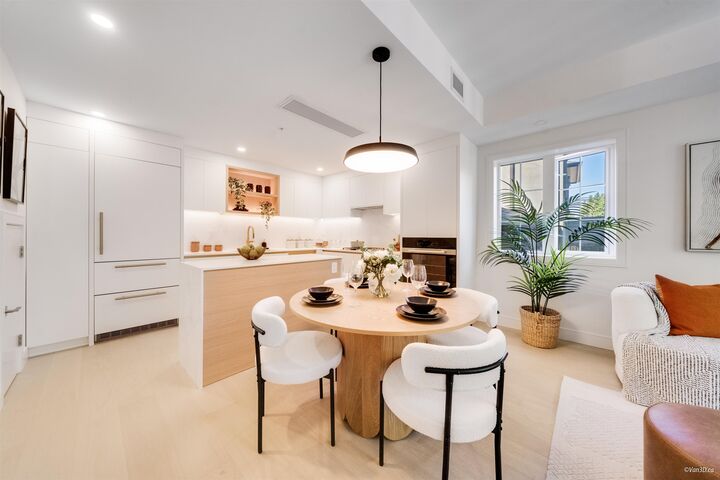 Property Photo: 918 W 32nd Avenue 206 BC V5Z 2K2