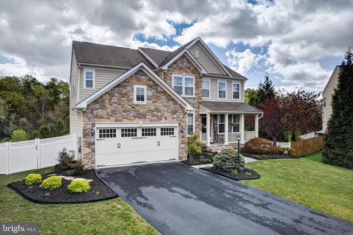 Property Photo: 419 Lynnehaven Drive VA 22602
