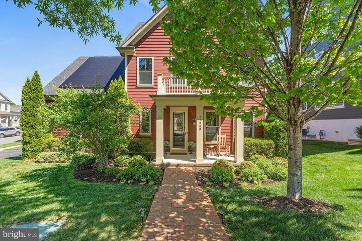 Property Photo:  17243 Miss Packard Court  VA 22026 