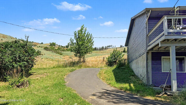 Property Photo:  19357 School Rd  ID 83541 
