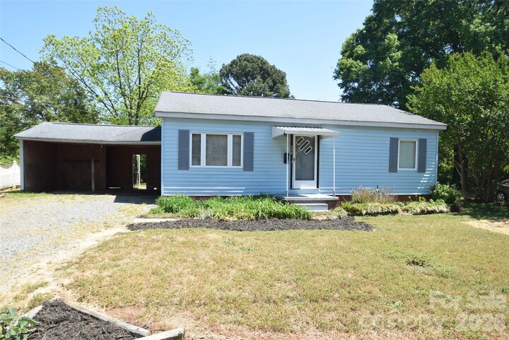 Property Photo:  504 Hunter Avenue  NC 28083 
