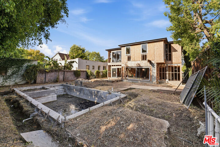 Property Photo:  2361 Overland Ave  CA 90064 