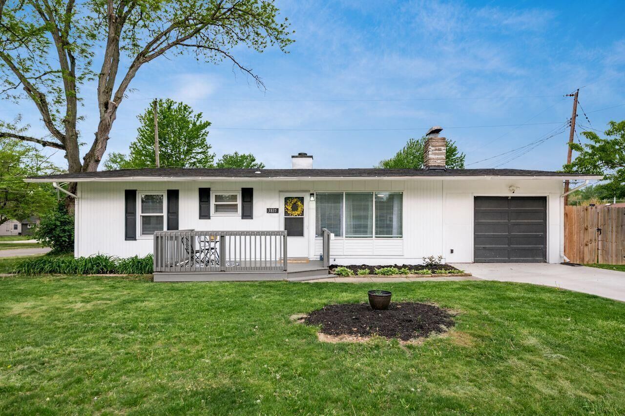 Property Photo:  3835 Fayette Drive  OH 43224 