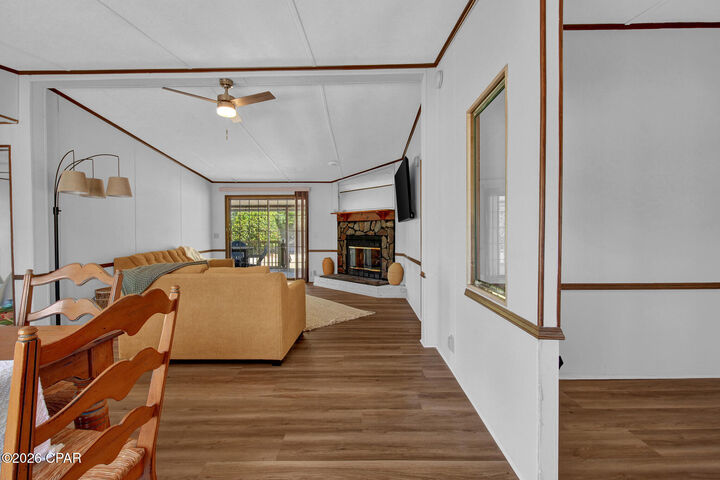 Property Photo:  617 Malaga Place  FL 32413 