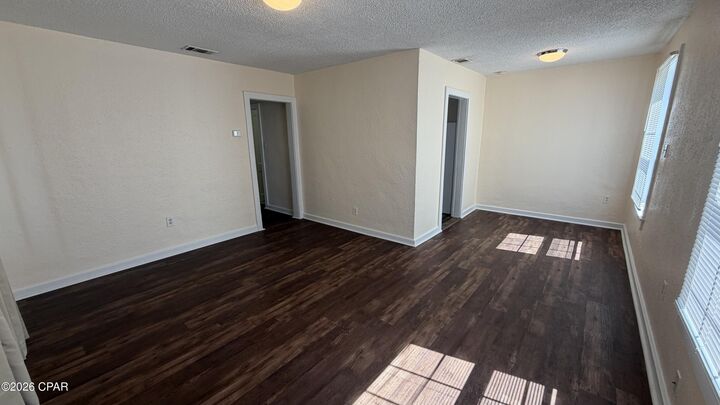 Property Photo:  300 N James Avenue  FL 32401 