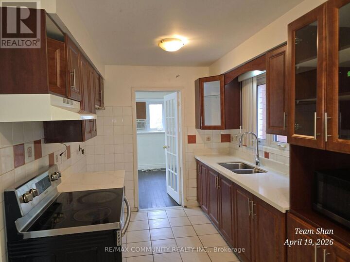 Property Photo: 108 Pennyhill Drive Main ON M1B 4K7