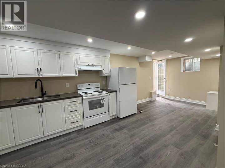 Property Photo:  116 Blackburn Drive  ON N3T 6S2 