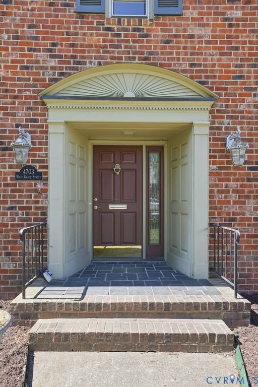 Property Photo:  4703 W Grace Street  VA 23230 