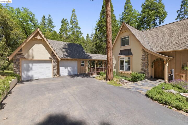 Property Photo:  17030 Big Falls Trl  CA 95370 