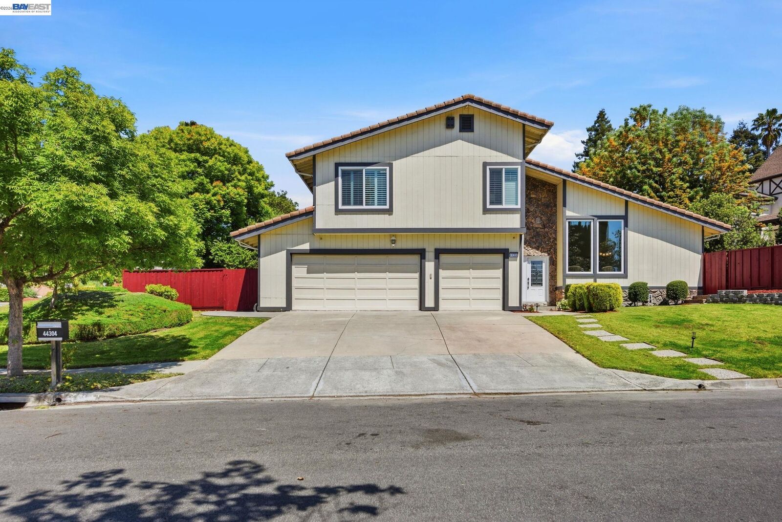 Property Photo:  44304 Paiute Ct  CA 94539 