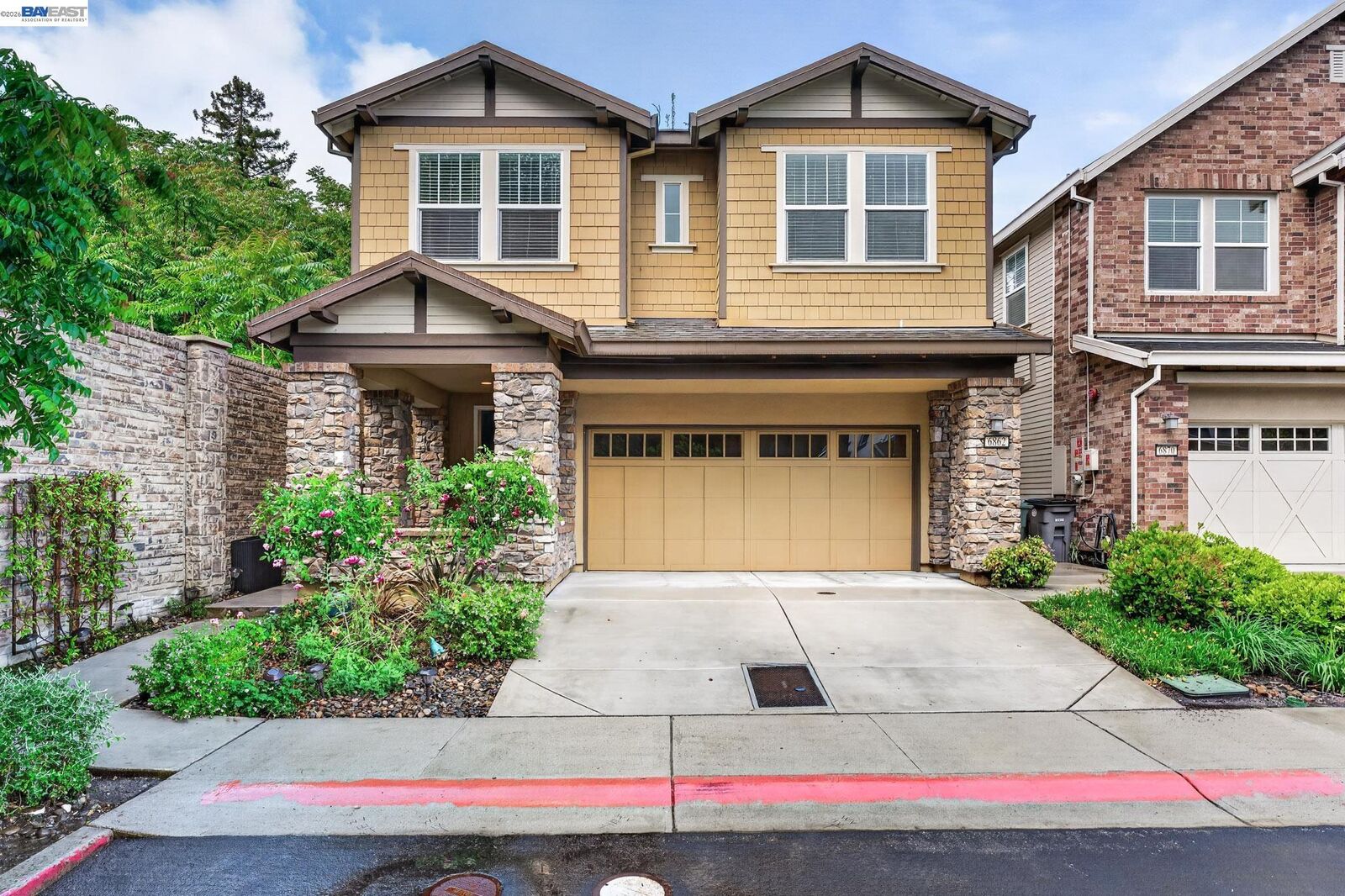 Property Photo:  6862 Baird St  CA 94568 