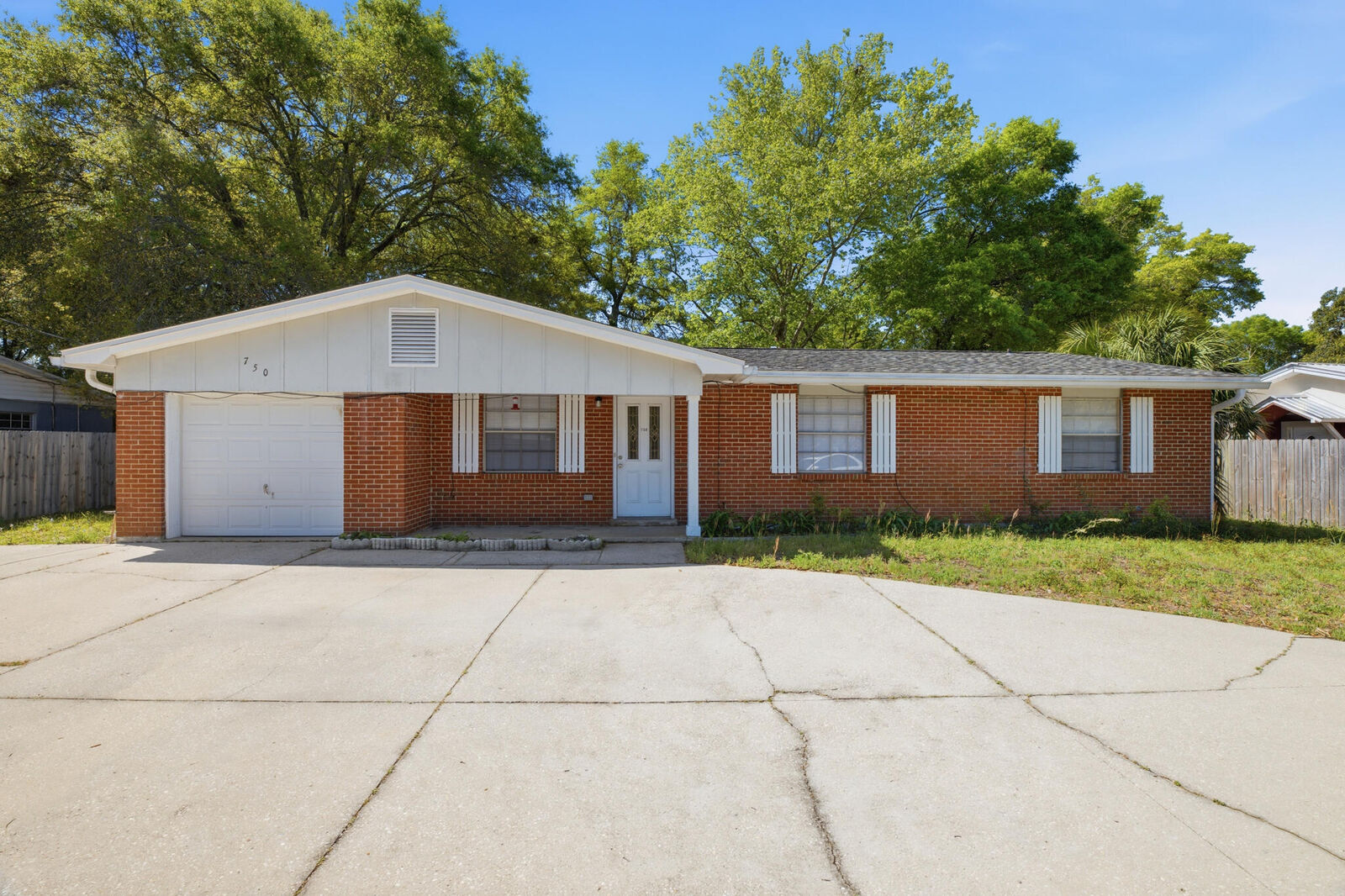 Property Photo:  750 Mayflower Avenue  FL 32547 