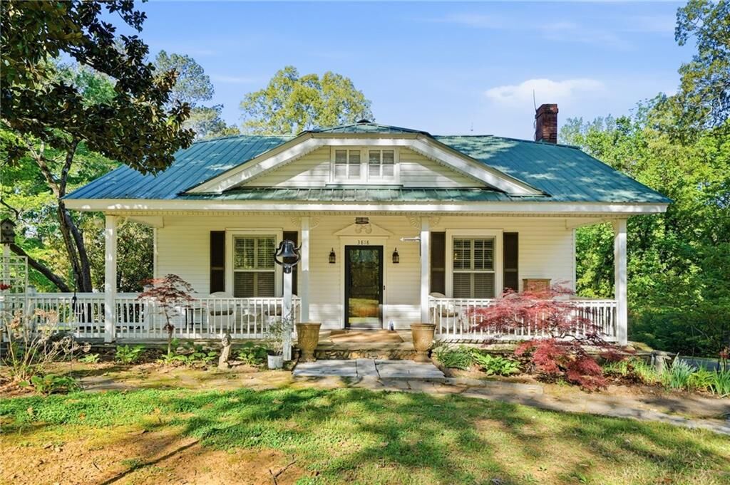 Property Photo: 3818 Highway 53 E GA 30143