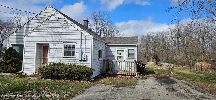 Property Photo:  3220 W Miller Road  MI 48911 