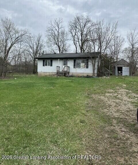 Property Photo:  3080 W Needmore Highway  MI 48813 