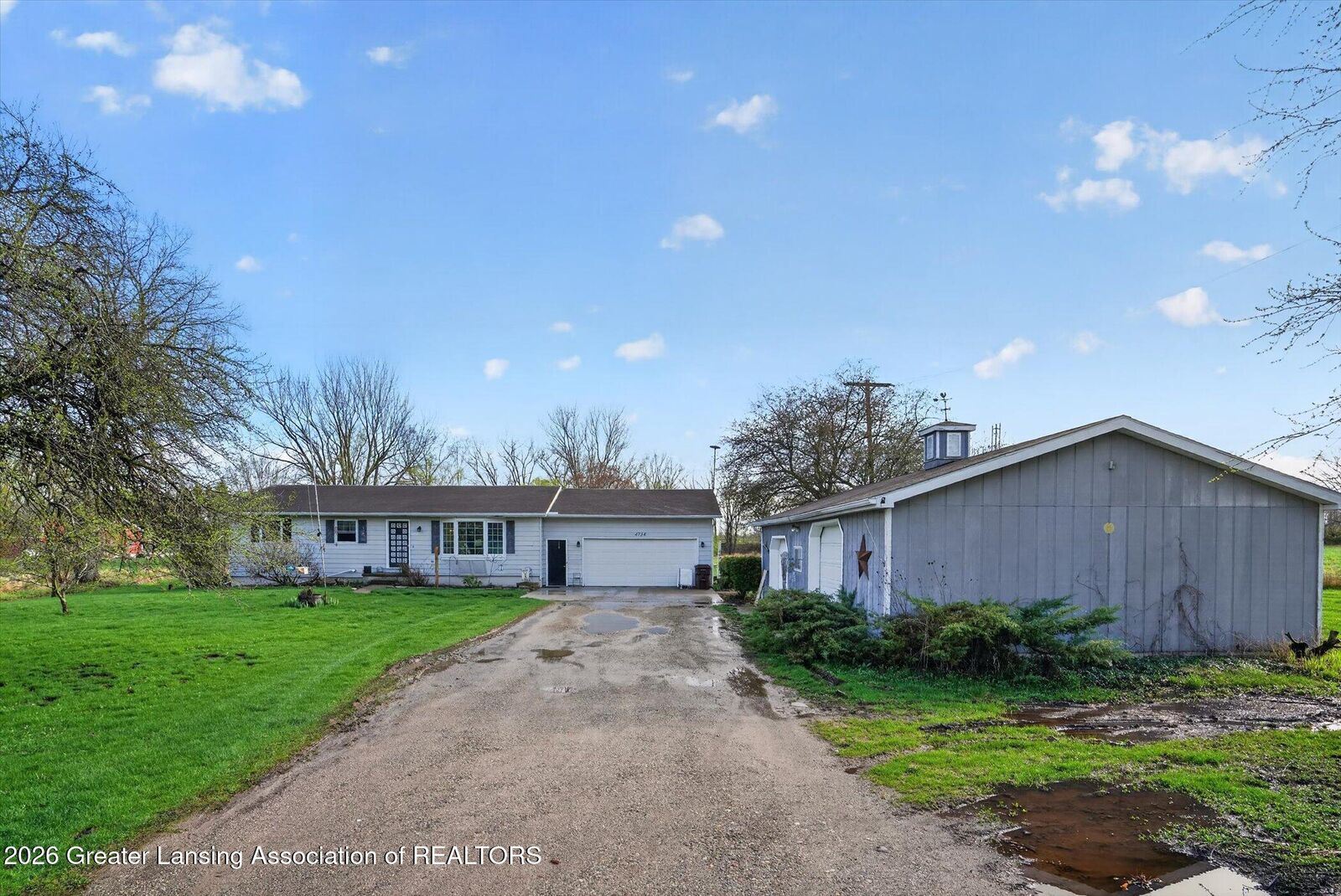 Property Photo:  4734 E Grand River Avenue  MI 48875 