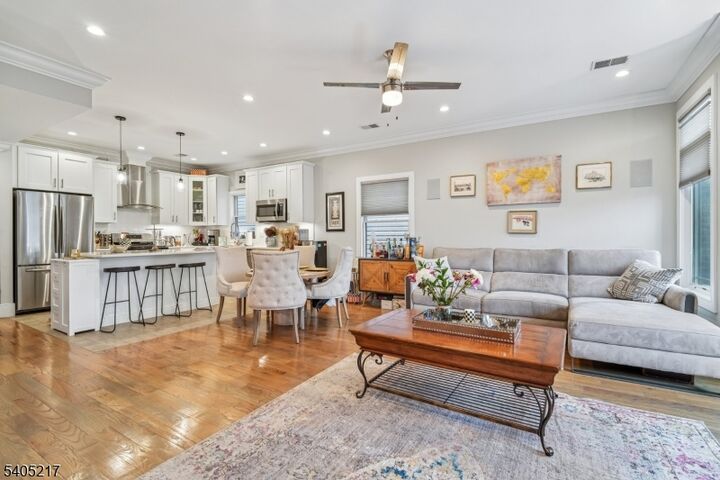 Property Photo:  104 Poplar St 2  NJ 07307 