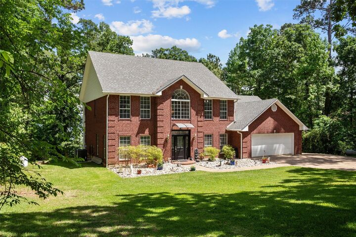 Property Photo:  590 Shoreline Drive  TX 75964 