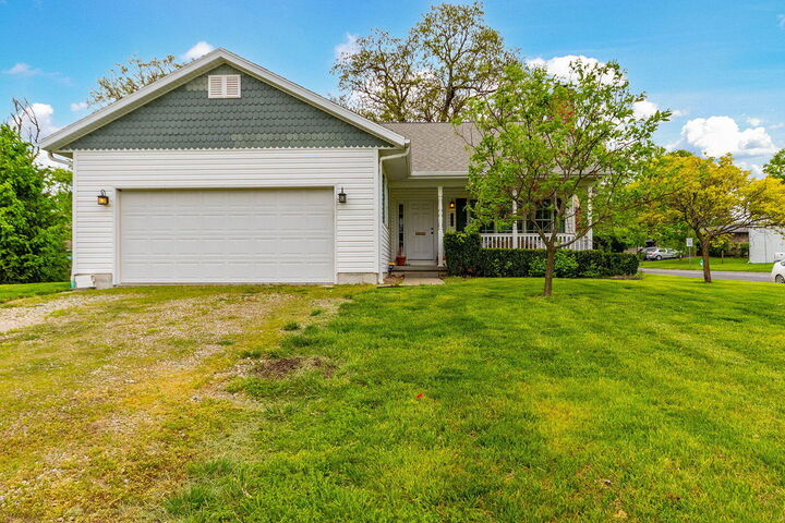 Property Photo:  1115 Lakeview Road  MO 65265 