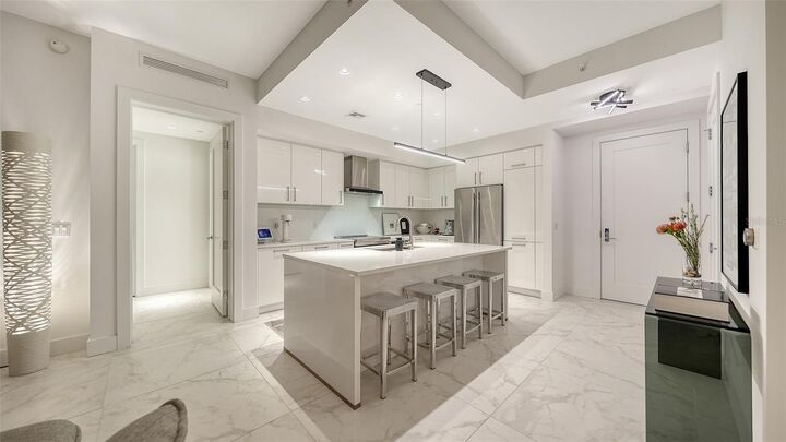 Property Photo:  111 S Pineapple Avenue 1013  FL 34236 