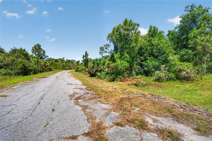 Property Photo:  Custer Circle  FL 34288 