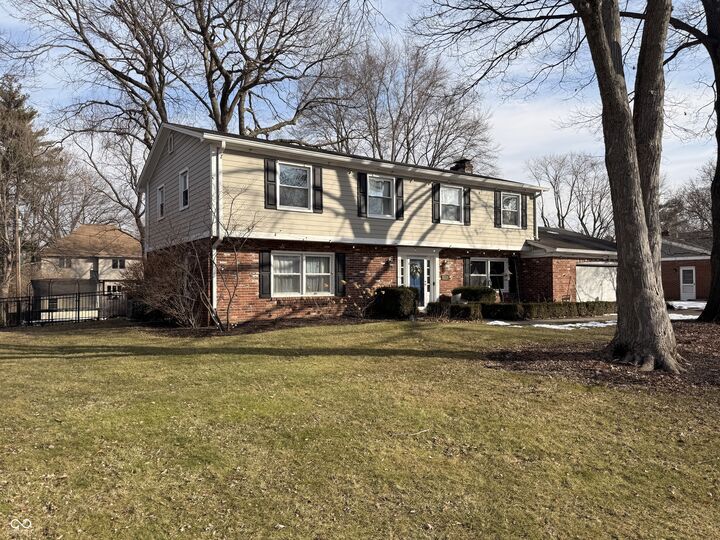 Property Photo:  5306 E 74th Place  IN 46250 