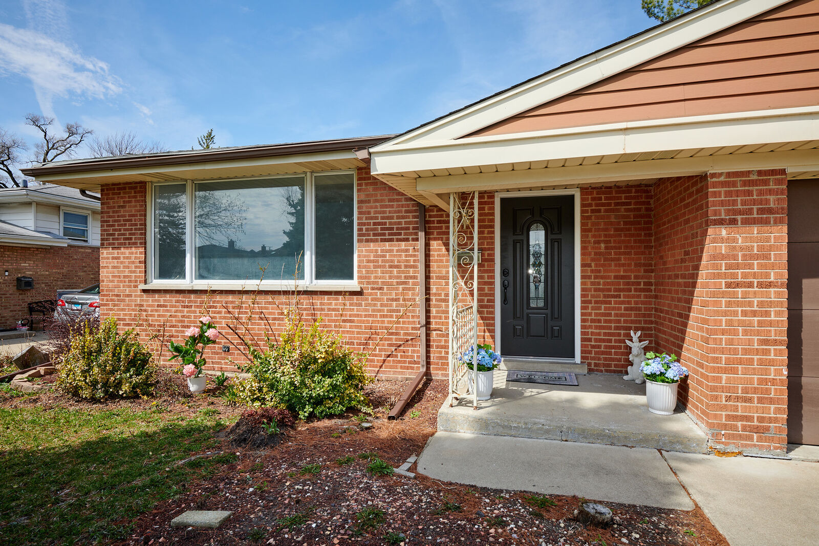 Property Photo:  8544 W Roseview Drive  IL 60714 