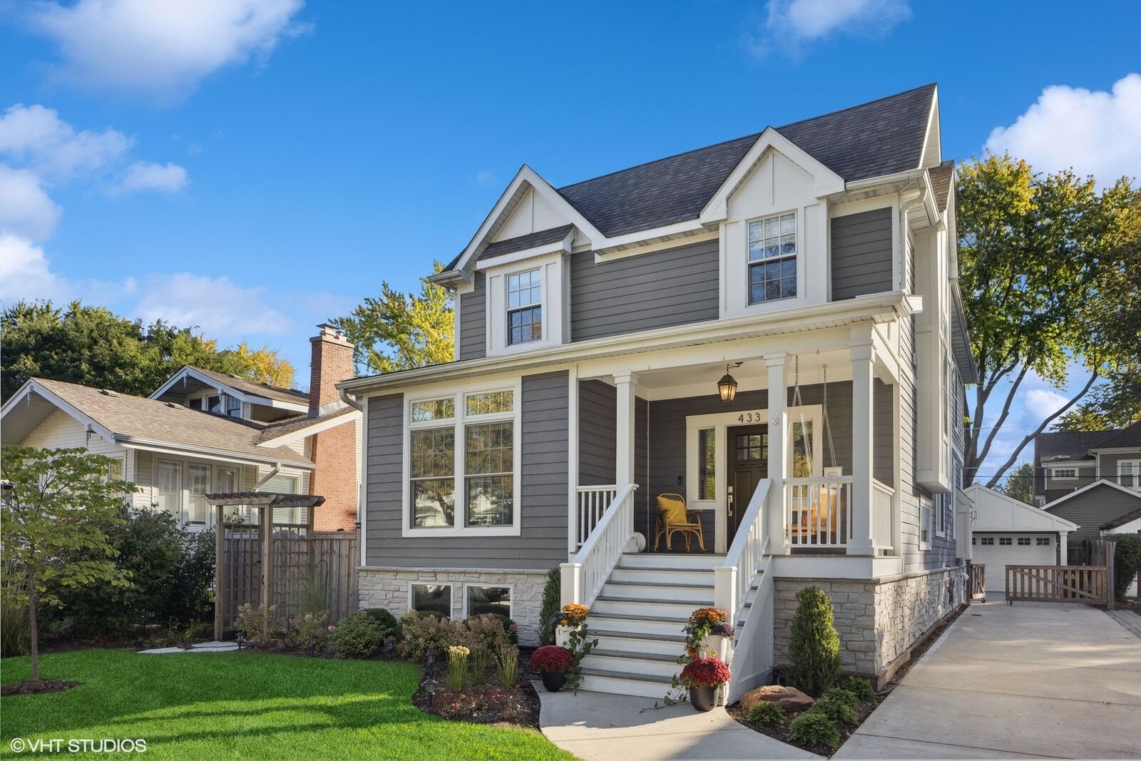 Property Photo:  433 S Kensington Avenue  IL 60525 