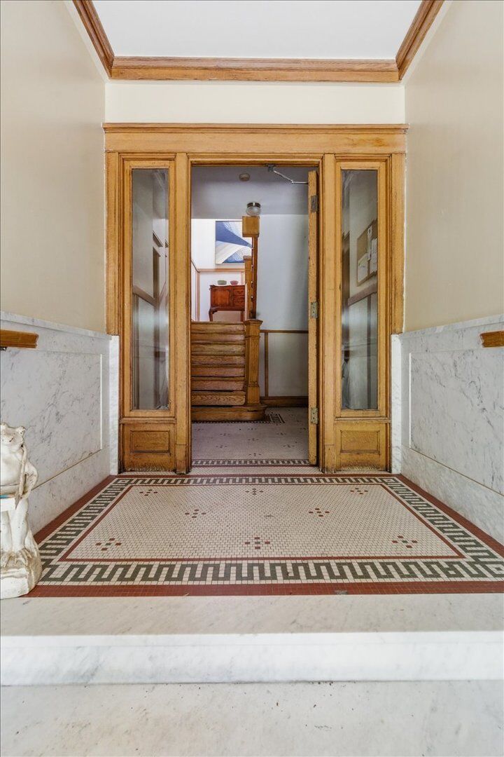 Property Photo:  4753 N Malden Street 2N  IL 60640 