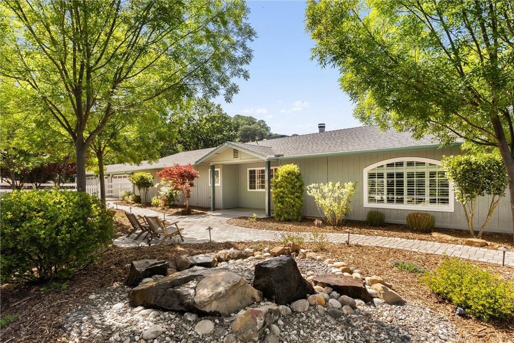 Property Photo:  6975 San Gabriel  CA 93422 