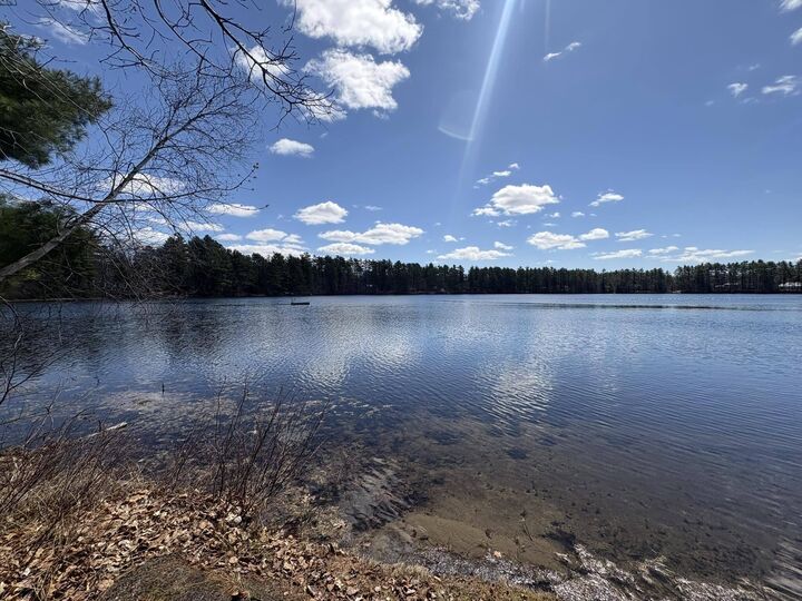 Property Photo:  156 Sandy Point Road  ME 04073 