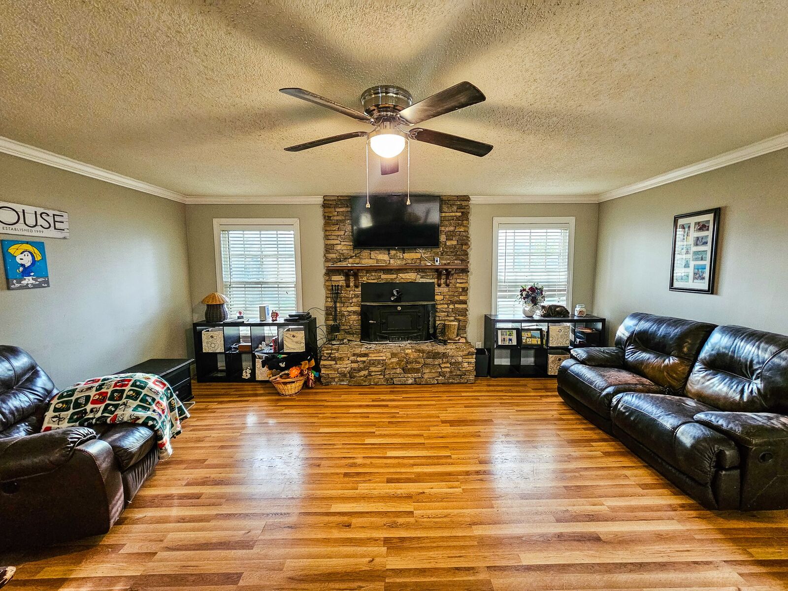 Property Photo: 206 Hilltop Dr TN 37160
