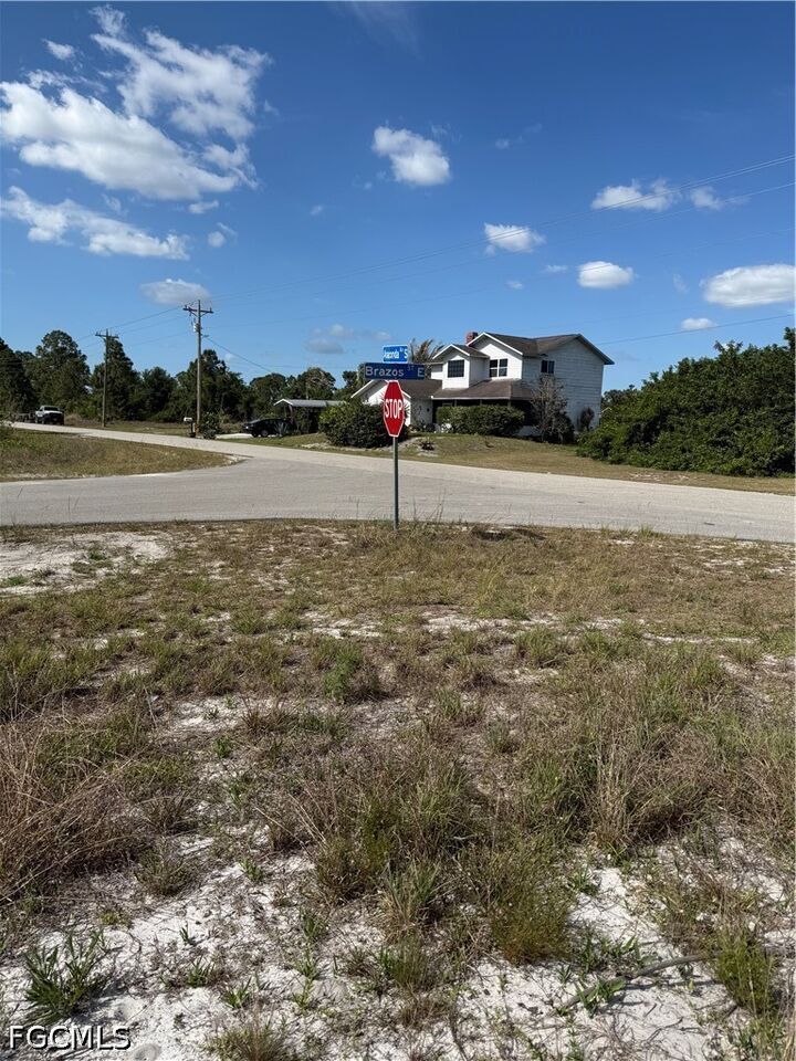 Property Photo:  733 Anaconda Avenue S  FL 33974 