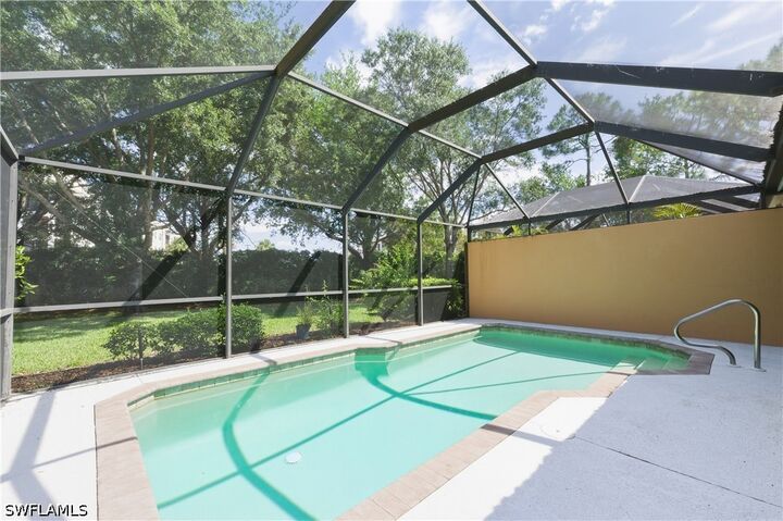 Property Photo:  15501 Cortona Way  FL 34120 